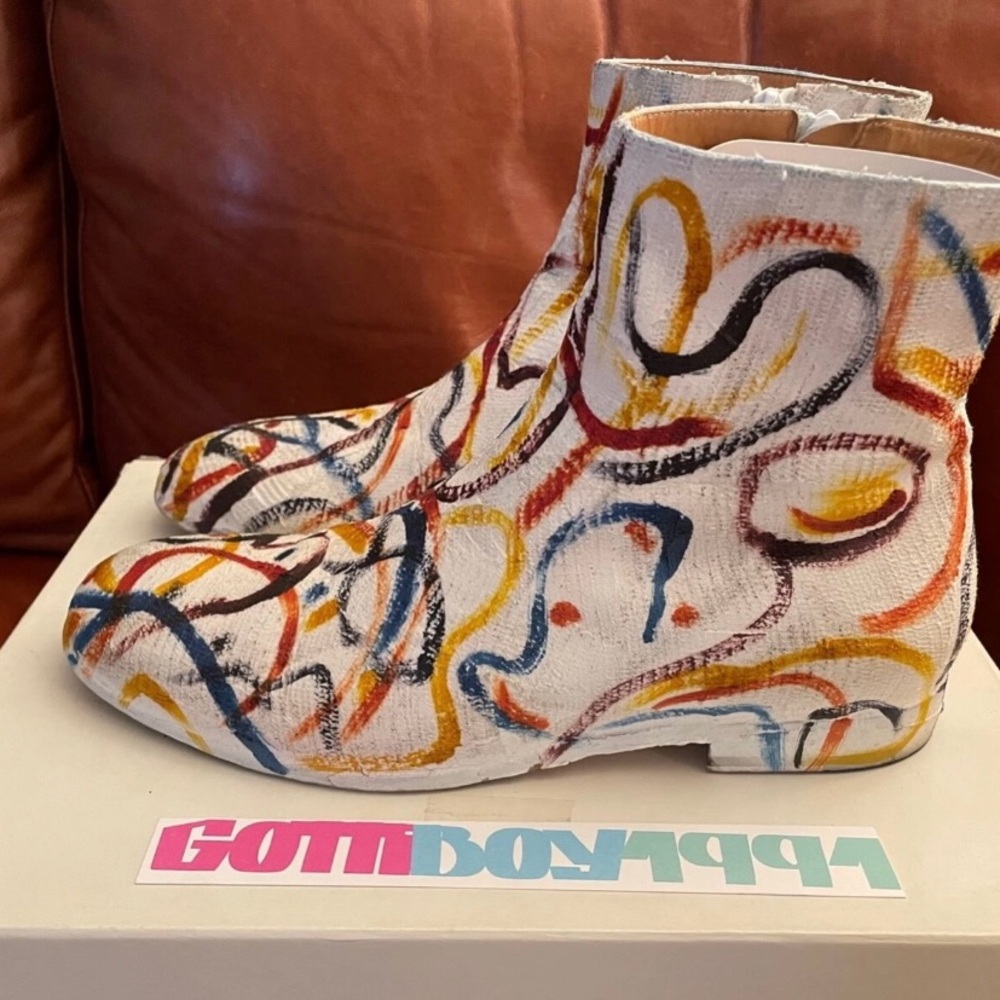 Maison Margiela Scribble Ankle Chelsea Boot S16' Tekashi 69 Rainbow Skittles